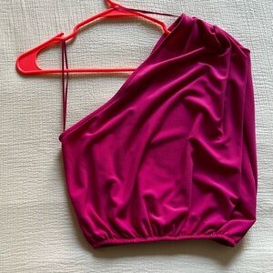 One shoulder top